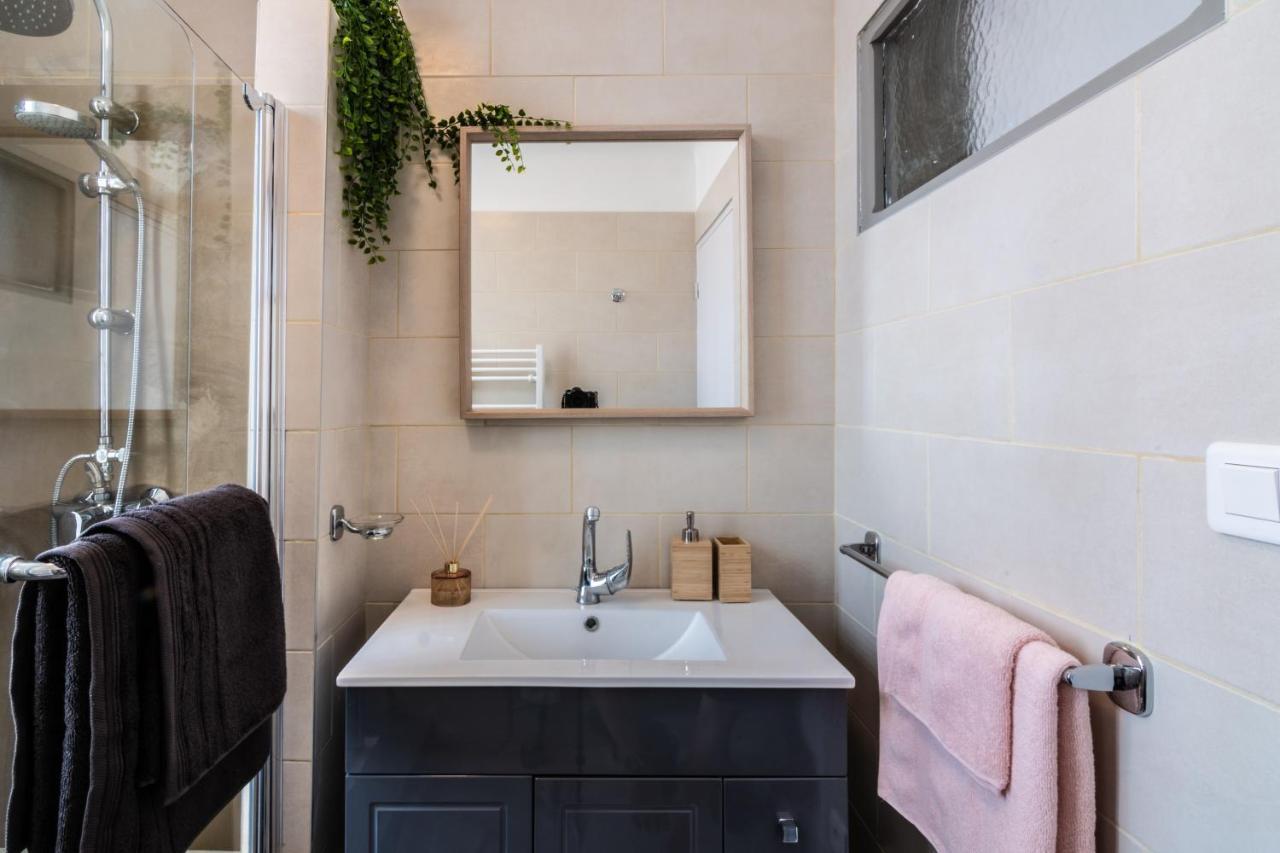 Le Jardin Arlesien - Parking Apartment Exterior photo